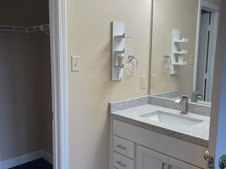 Guest Vanity