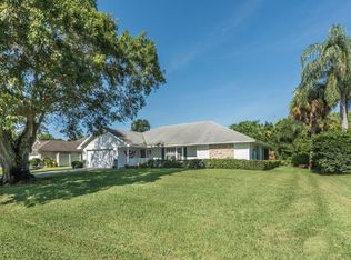 565 39th Ct SW, Vero Beach, FL 32968