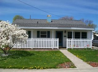 116 S F St, Cheboygan, MI 49721