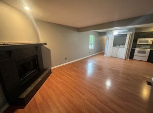 700 Cedar Dr, Warrensburg, MO 64093