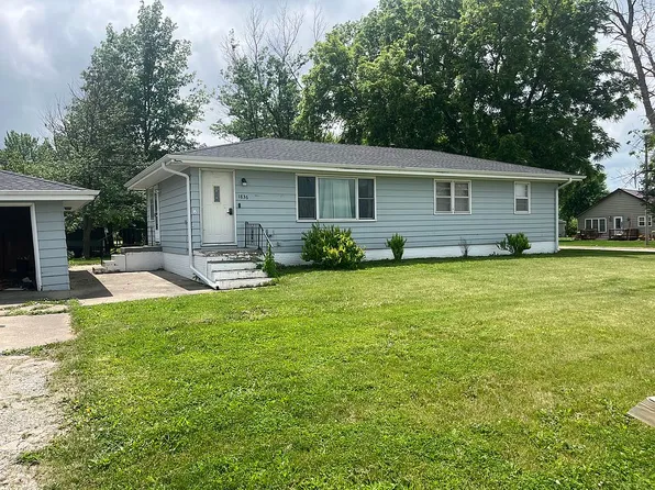 1836 Curtis Ave, Chariton, IA 50049