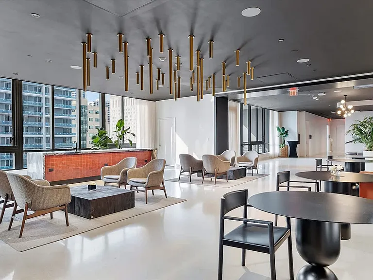 Building's Lounge