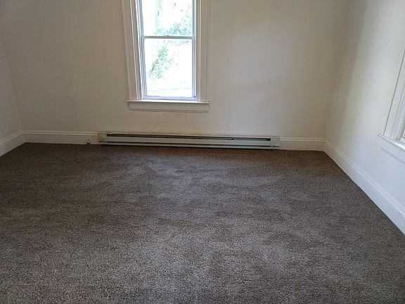 4th image of 810 Hunt Ave