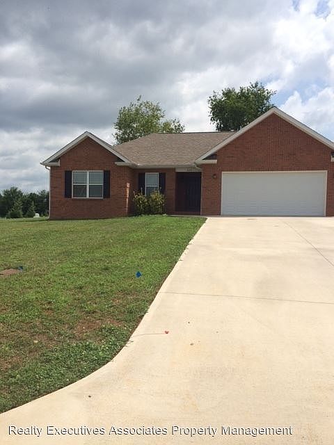 1st image of 222 Barberry Ct