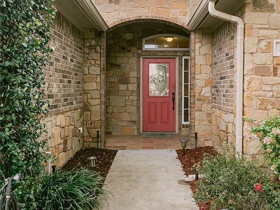 2nd image of 210 Sirocco Dr