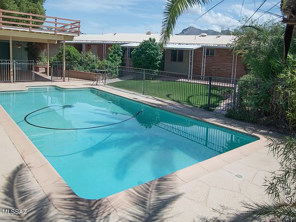 2nd image of 6465 N San Ignacio Dr