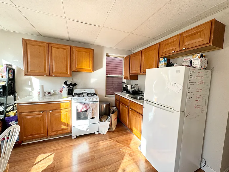 1572 Tremont St #3L — Photo 5
