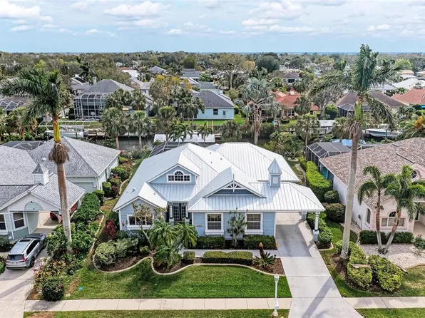 4524 Swordfish Dr, Bradenton, FL 34208