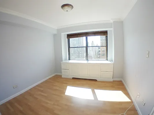 Rented by Douglas Elliman | media 15