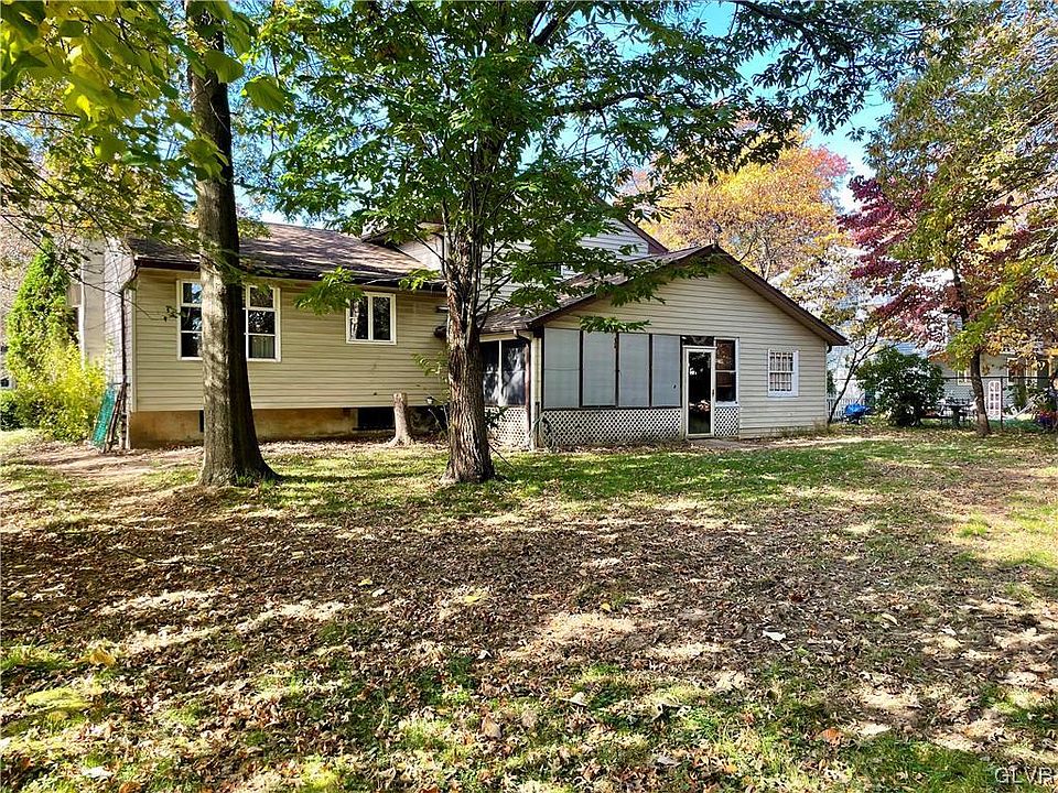 2nd image of 31 Kirby Dr