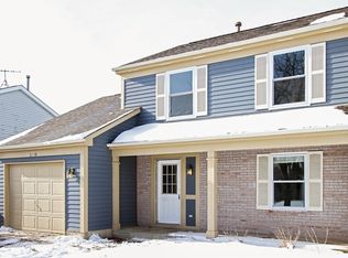 1780 Barnhill Dr, Mundelein, IL