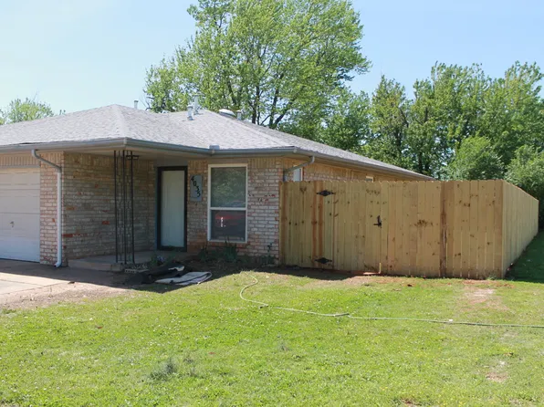 4035 S Locust Dr, Midwest City, OK 73110