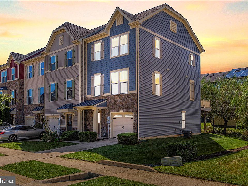 1st image of 519 Fox River Hills Way