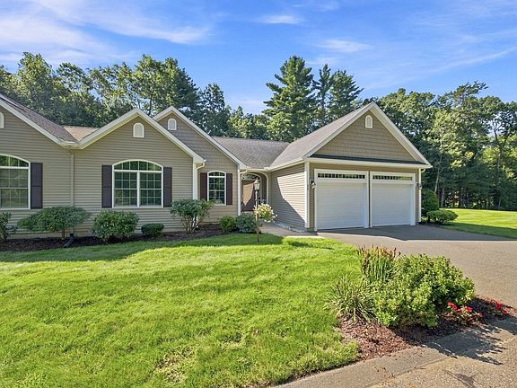 2nd image of 25 Tall Pines Rd #6