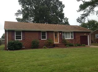 2209 Capri Cir, Chesapeake, VA 23321