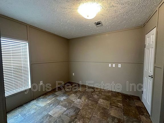 2nd image of 8086 Heck Dr #10