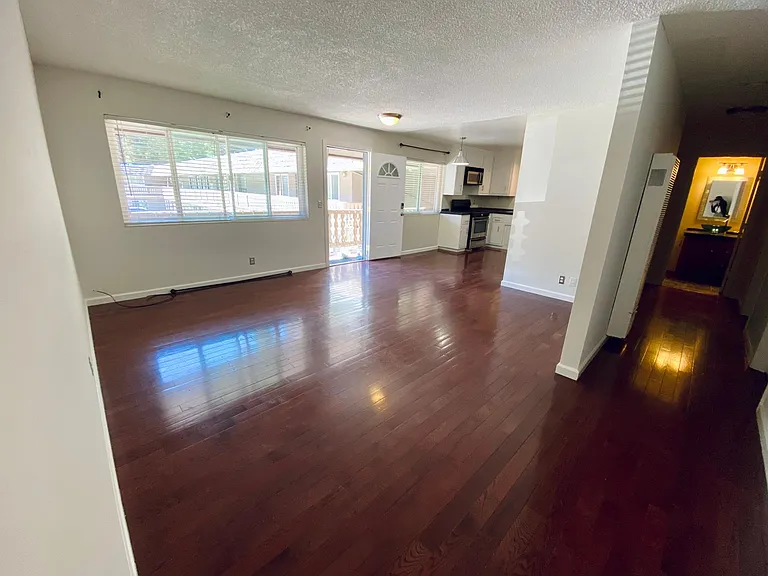 1223 Bonanza Ave #21 — Photo 11