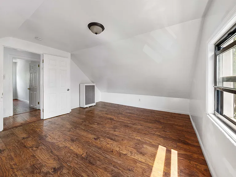 485 Cary St #2 — Photo 8