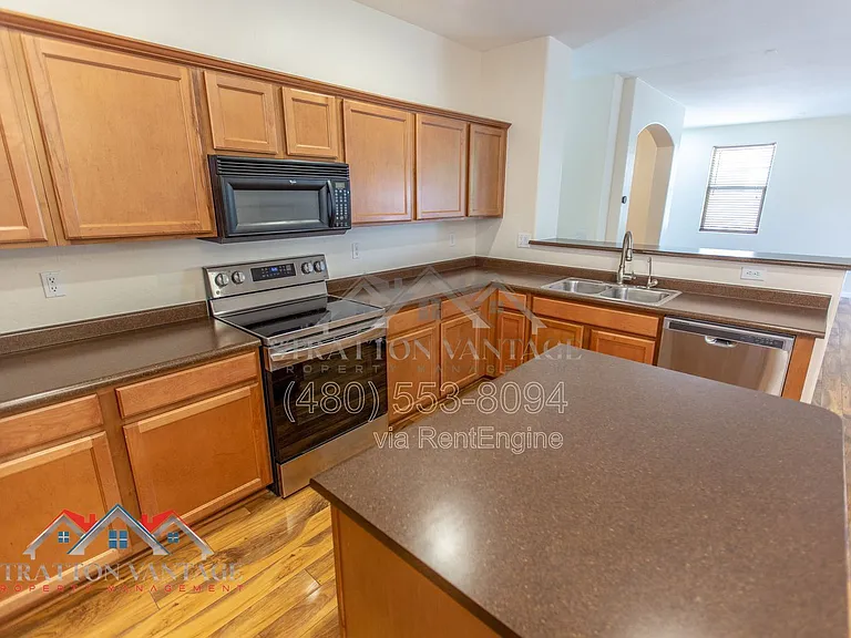 15272 W Jackson St — Photo 18