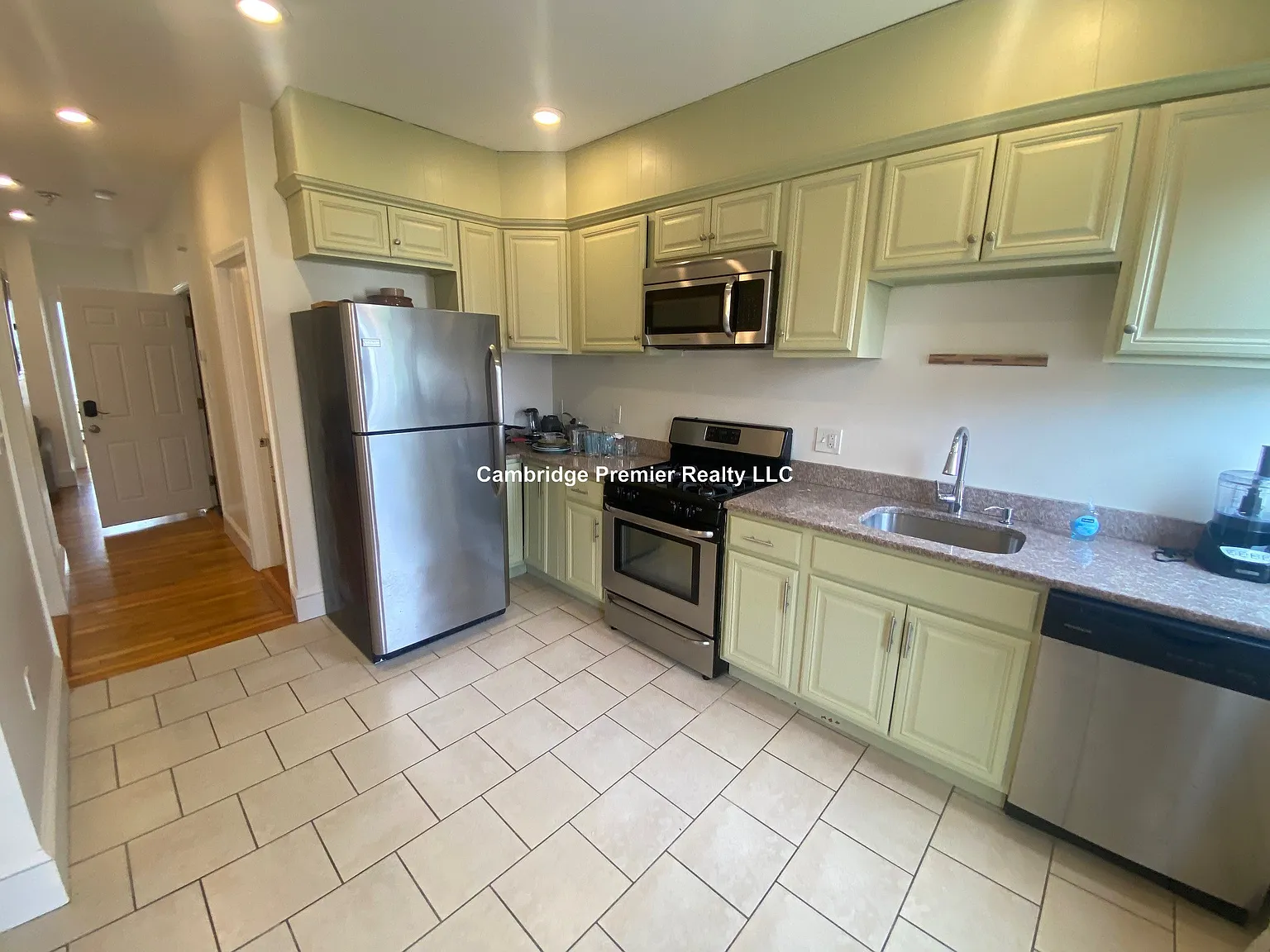 2 bed, $2,900 — Photo 2