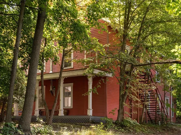 18 Church St, Claverack, NY 12565