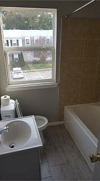 4th image of 8201 Coatsbridge Ct