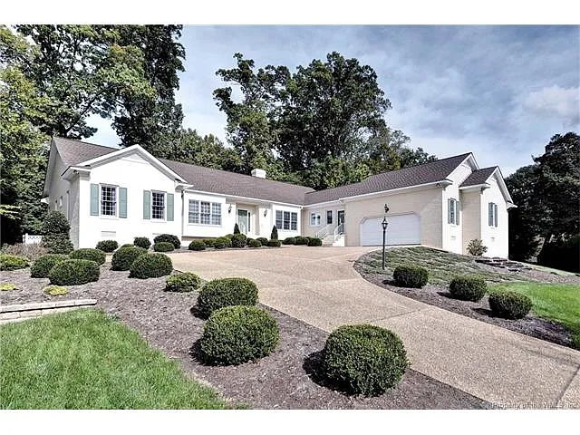 144 Captaine Graves photo 1