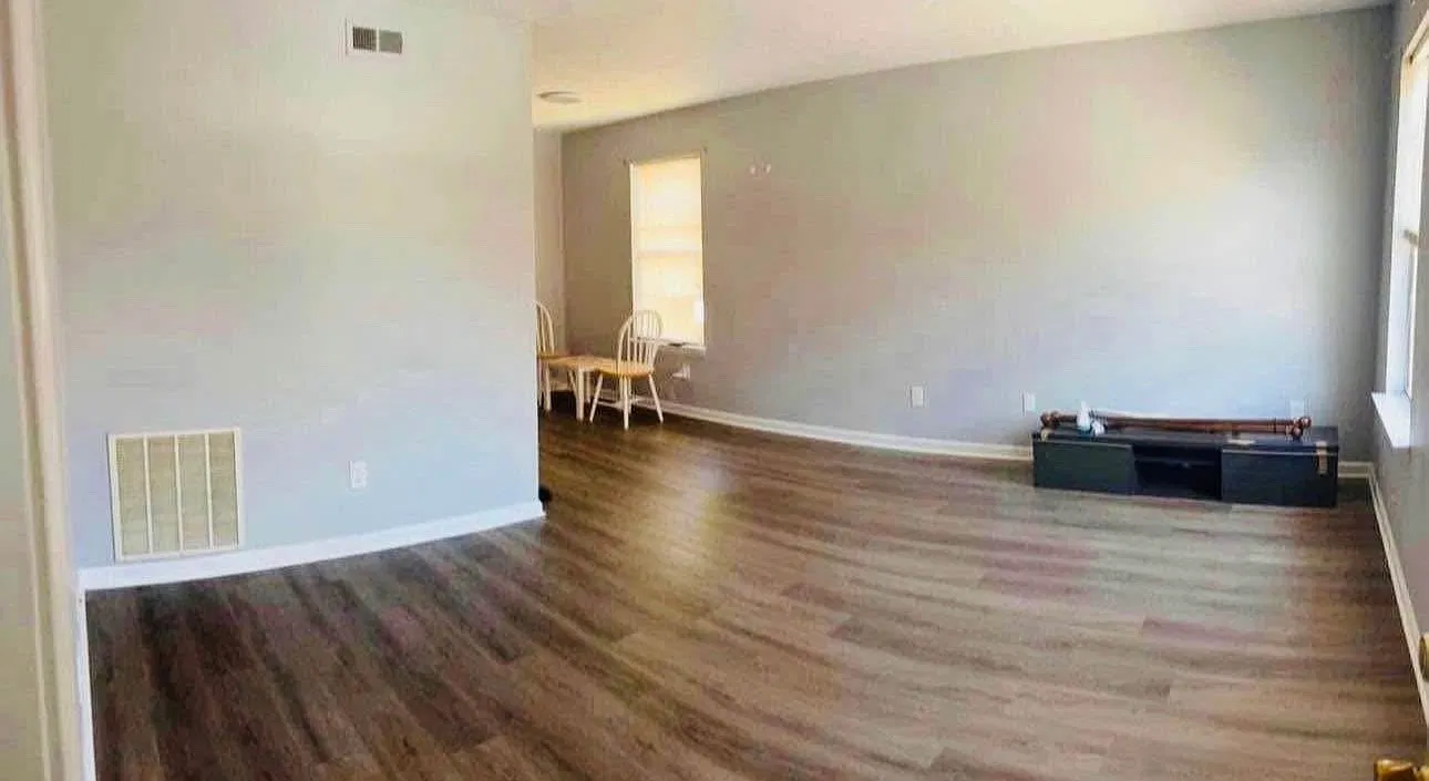 2800 Ryan Cir — Photo 2