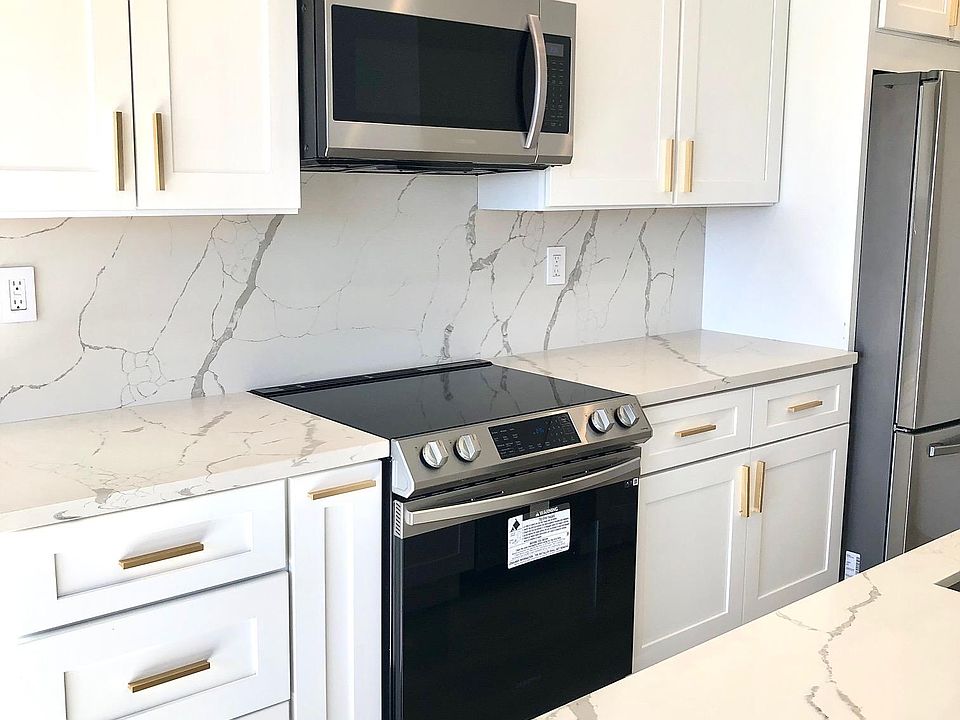 1st image of 2884 Sawtelle Blvd APT 212