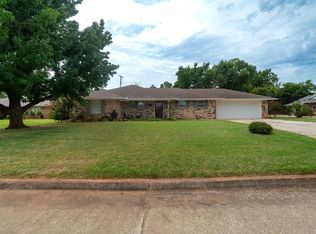 207 E Chicago St, Shawnee, OK 74804