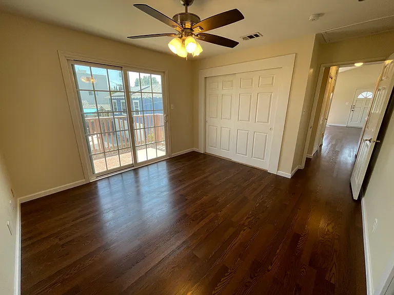 373 Coronado Ave — Photo 10