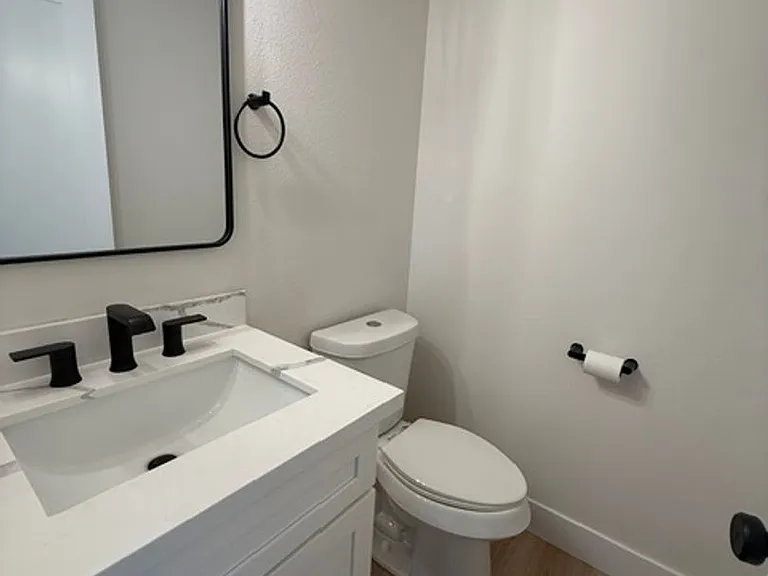 7900 Edmonds 4-Plex — Photo 35