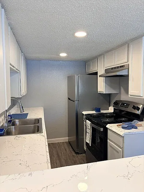 Bella Vista — Photo 1