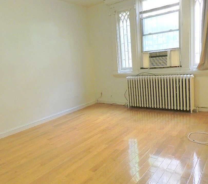 1st image of 30 S 22nd St APT 9