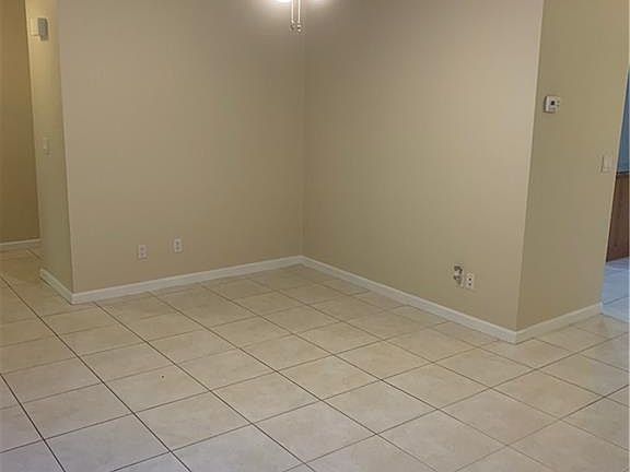 4th image of 3031 Waterway Dr
