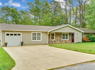 41 Willow St, Waretown, NJ 08758