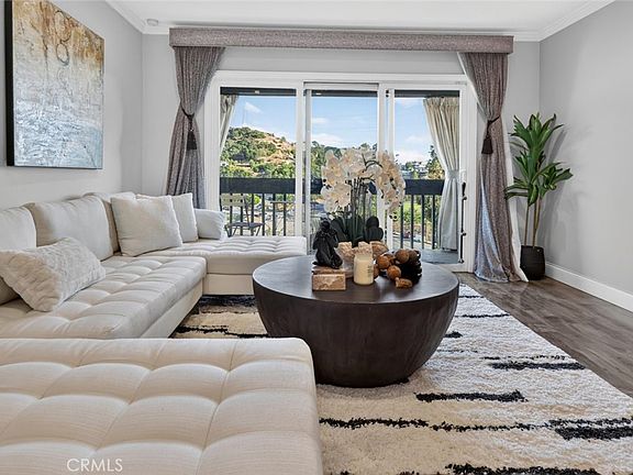 4th image of 2940 N Verdugo Rd Unit 322
