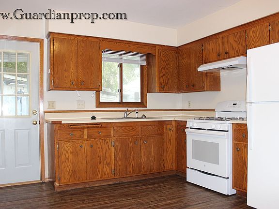 3rd image of 506-508 Shadyside Cir #506