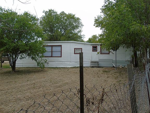 3rd image of 910 Bunton Ln #910D
