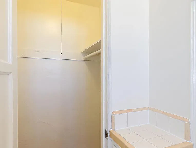 313 S Cochran Ave #313 — Photo 19