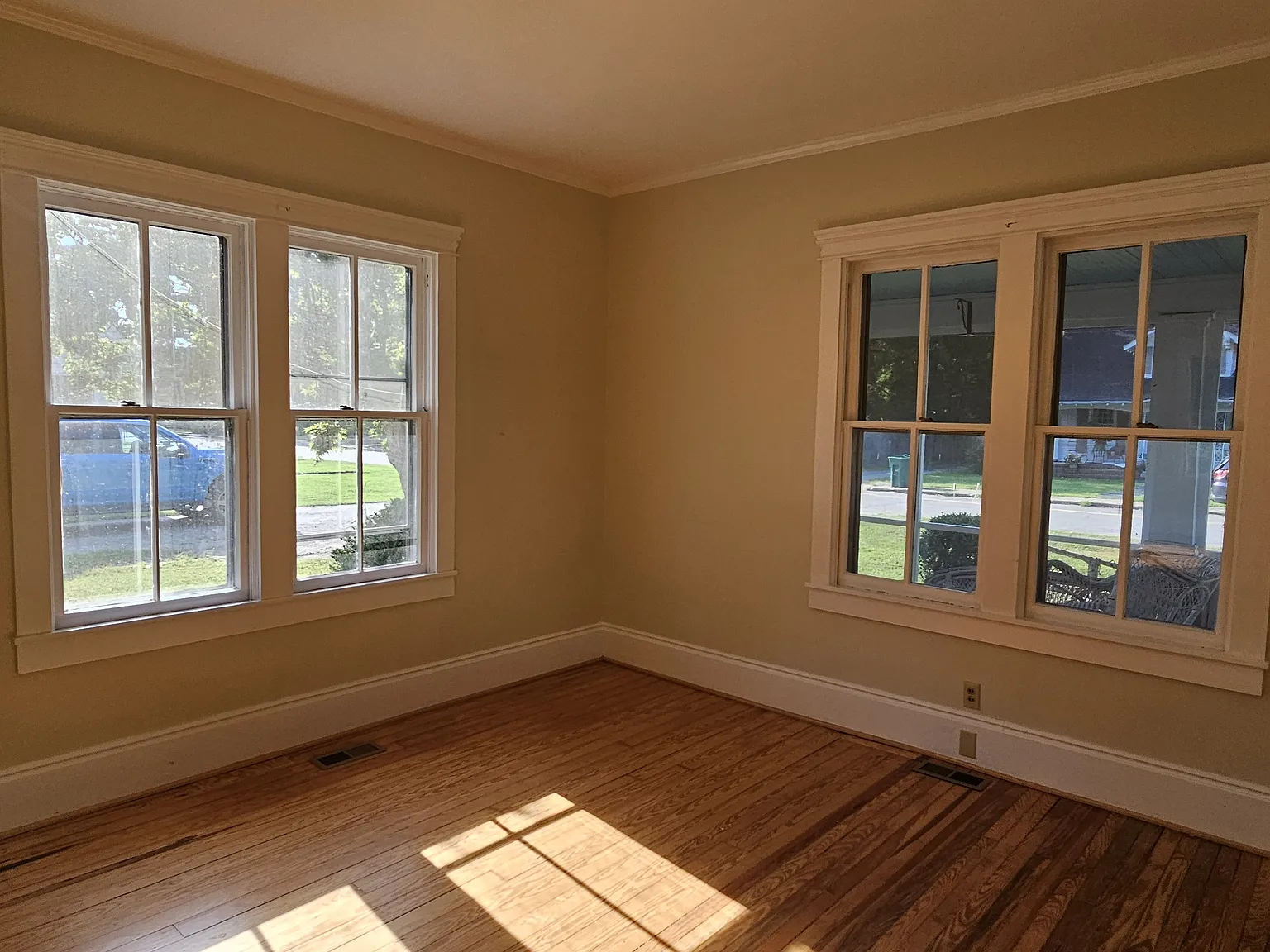 3 bed, 1.5 bath, 1332 sqft, $1,750 — Photo 4