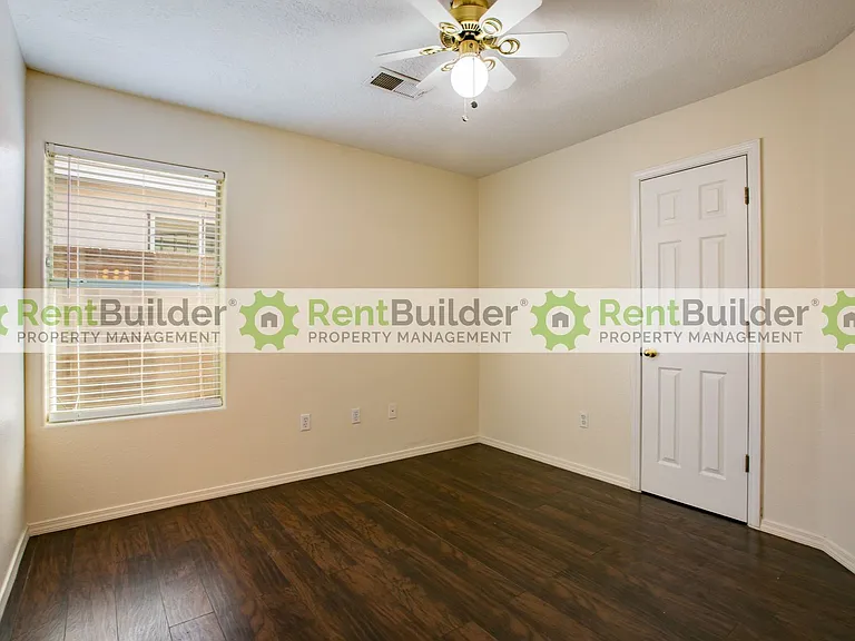 5106 Park Ridge Rd NW — Photo 8