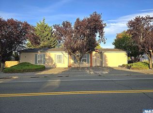 610 N 7th Ave, Sequim, WA 98382