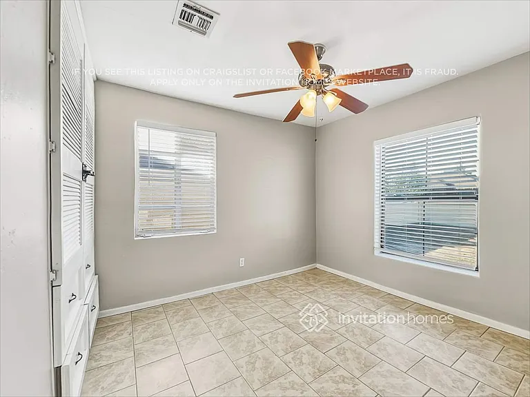 525 W 6th Dr — Photo 12
