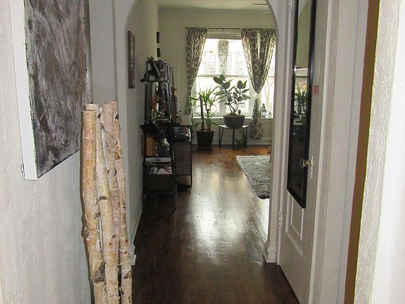 3rd image of 7010 N Ashland Blvd APT 305