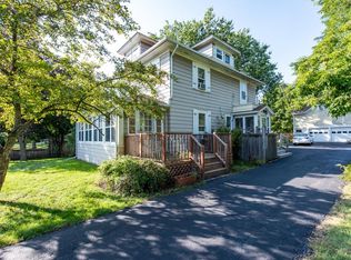 4094 Old Grand Ave, Gurnee, IL 60031