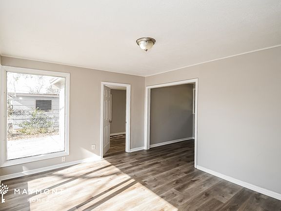 5th image of 9245 Danville Ave
