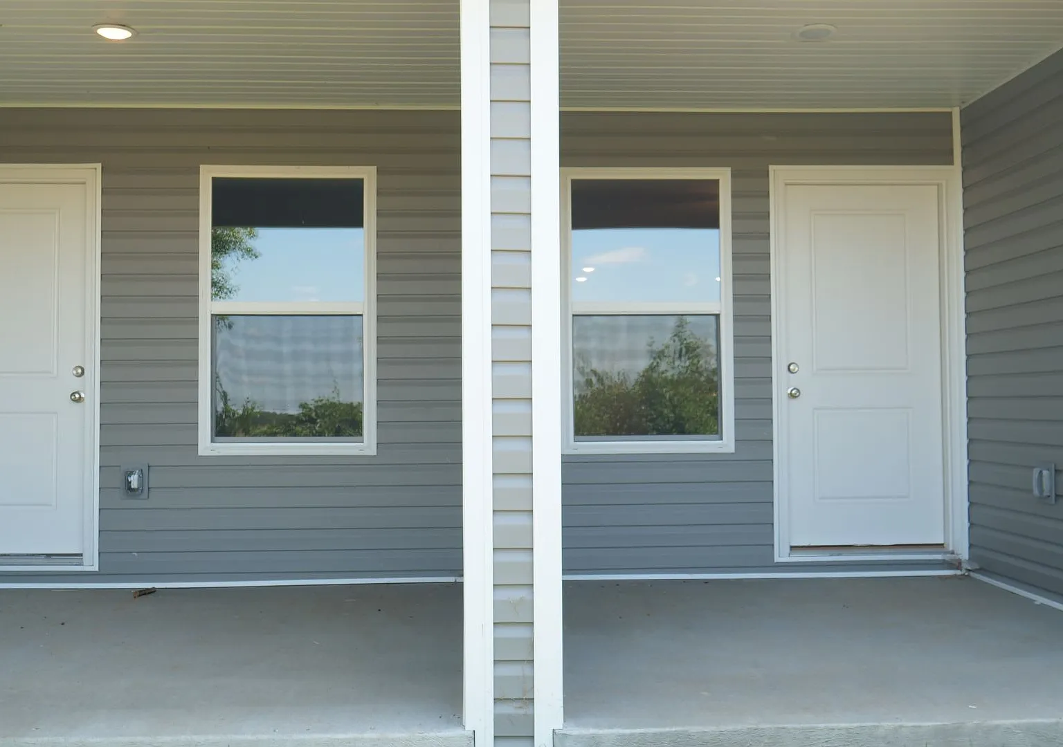 3 bedroom duplex Aurora, MO — Photo 2