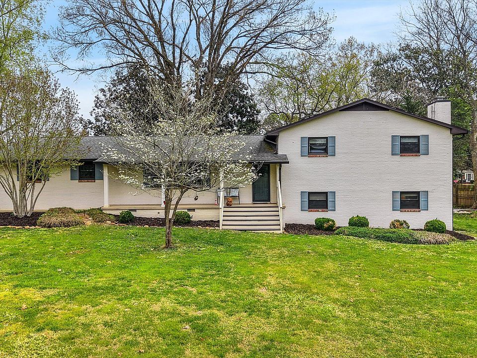 1st image of 216 Highfield Rd