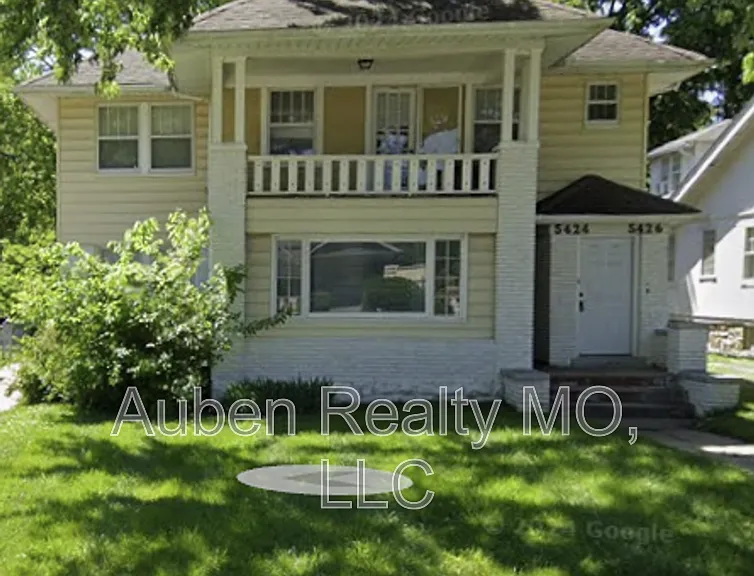 5426 Harrison St #2F — Photo 1